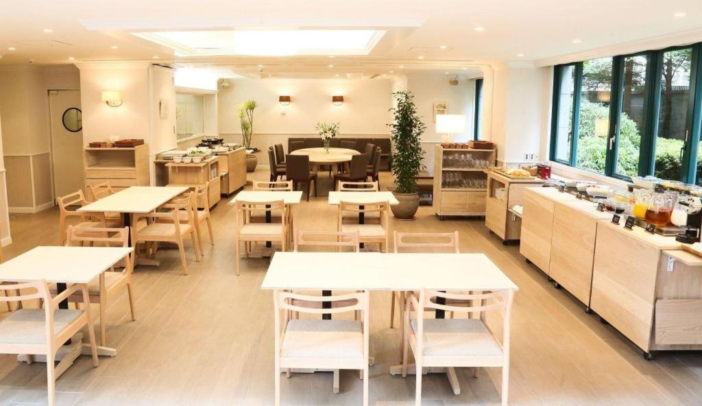 Forest Hongo Tokyo Eksteriør bilde